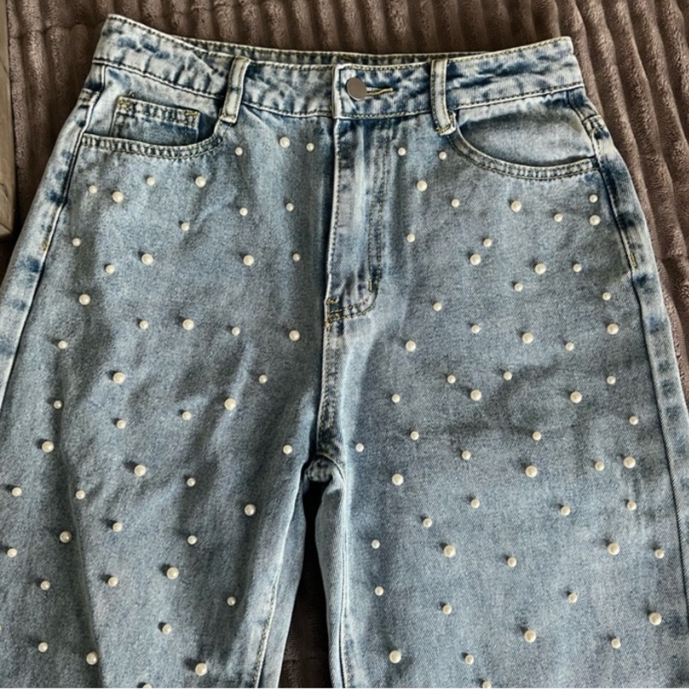 Pearl jeans